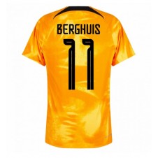 Nederländerna Steven Berghuis #11 Hemmatröja VM 2022 Korta ärmar